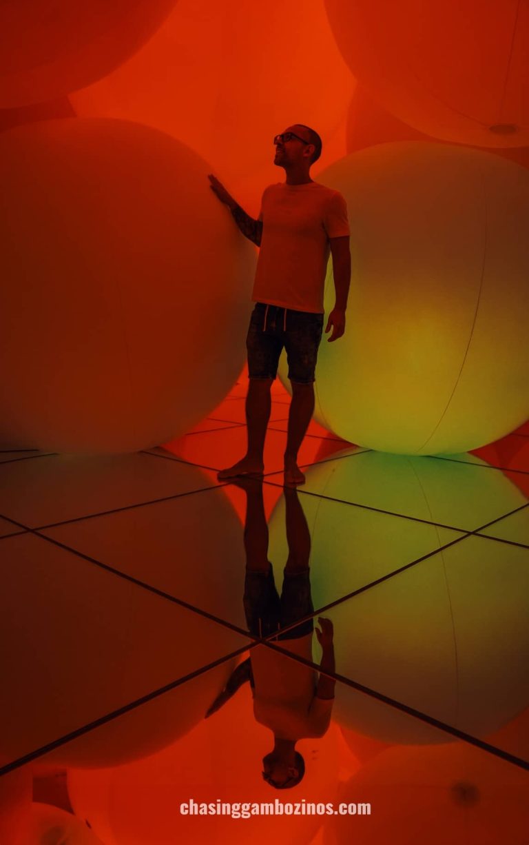 Man enjoying Teamlab Planets Tokyo alone in the morning.