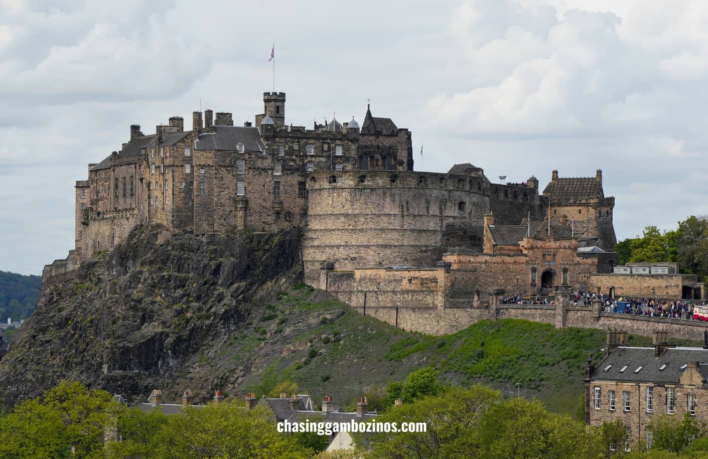 Castelo de Edimburgo no topo da Castle Rock, uma visita a fazer em Edimburgo.