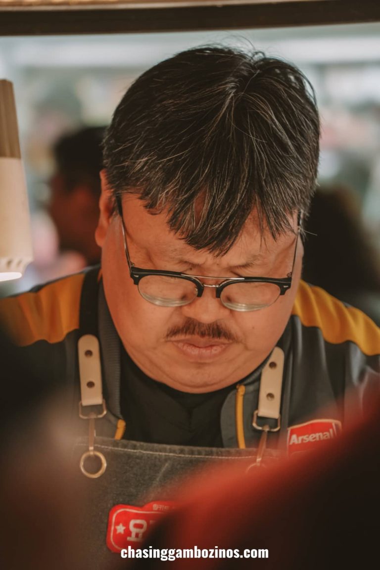 must do in Seoul to try street food.